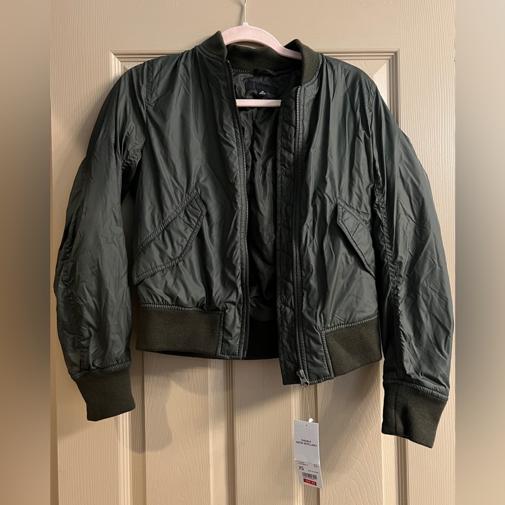 Dark green Uniqlo bomber jacket